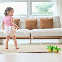 Load image into Gallery viewer, Dancing Alligator Pull Toy