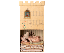 Load image into Gallery viewer, Maileg Princess and The Pea, Big Sister Mouse