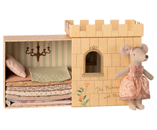 Load image into Gallery viewer, Maileg Princess and The Pea, Big Sister Mouse