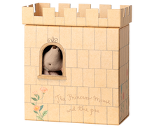 Load image into Gallery viewer, Maileg Princess and The Pea, Big Sister Mouse