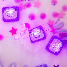 Load image into Gallery viewer, Glo Pals Lumi Light Up Cubes