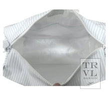 Load image into Gallery viewer, Weekender Duffel Bag