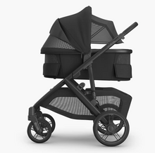 Load image into Gallery viewer, Vista V3 Bassinet