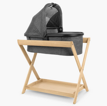 Load image into Gallery viewer, Vista V3 Bassinet