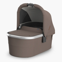 Load image into Gallery viewer, Vista V3 Bassinet