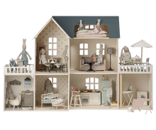 Load image into Gallery viewer, Dollhouse; House of Miniature
