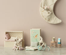 Load image into Gallery viewer, Tooth Fairy Mouse Little Sister
