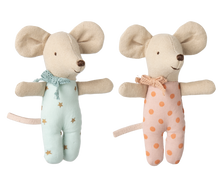 Load image into Gallery viewer, Maileg Twins, Baby Mice in Matchbox
