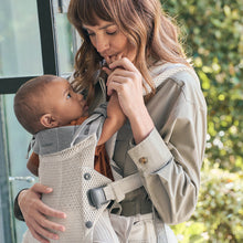 Load image into Gallery viewer, Baby Carrier Harmony - Cream Mesh
