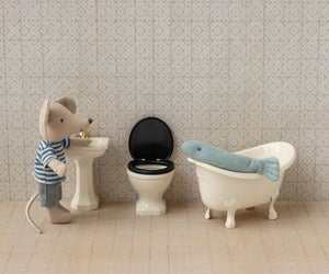 WC (Water Closet), Mouse-Off White