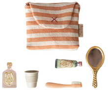 Load image into Gallery viewer, Maileg Toothbrush bag set, Mouse - Coral stripe
