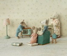 Load image into Gallery viewer, Maileg Television, Mouse
