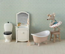 Load image into Gallery viewer, Maileg Sink dresser, Mouse - Off white
