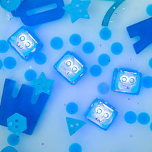 Load image into Gallery viewer, Glo Pals Blair Light Up Cubes
