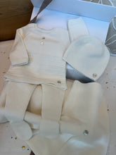 Load image into Gallery viewer, Cream Cashmere Blend Take Home Set

