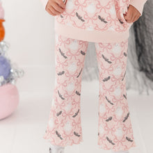 Load image into Gallery viewer, Bat and Ghost Trellis Halloween Flare Legging
