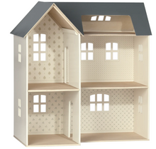 Load image into Gallery viewer, Dollhouse; House of Miniature
