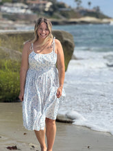 Load image into Gallery viewer, Women's Evelyn Dress
