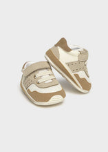 Load image into Gallery viewer, Dune Sneakers
