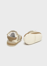 Load image into Gallery viewer, Dune Sneakers
