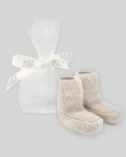 Load image into Gallery viewer, Wool Cashmere Newborn Booties
