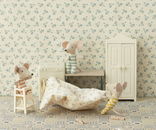 Load image into Gallery viewer, Mouse High Chair, Mouse- Off White

