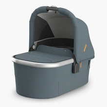 Load image into Gallery viewer, Vista V3 Bassinet
