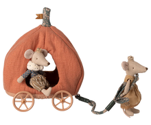 Load image into Gallery viewer, Pumpkin Carriage, Mouse
