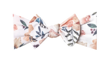 Load image into Gallery viewer, Autumn Knit Headband
