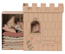 Load image into Gallery viewer, Princess &amp; The Pea Mouse + Castle
